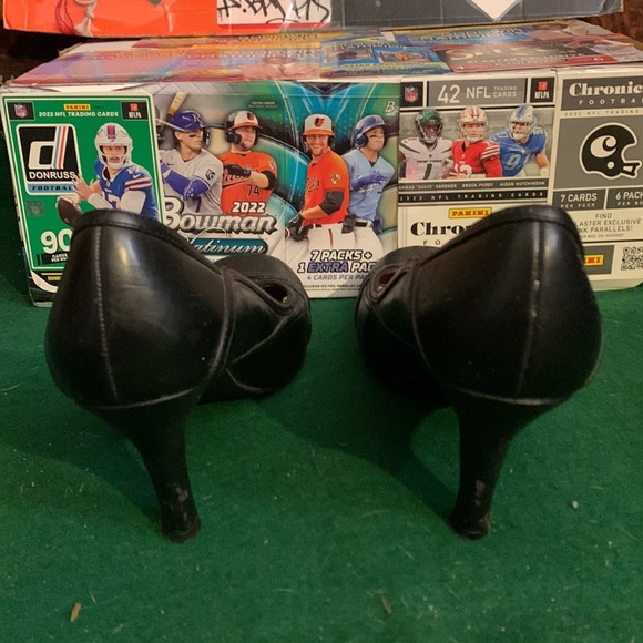 XHILIRATION-women’s black faux leather slip-on mid/high heeled shoes - Picture 6 of 9